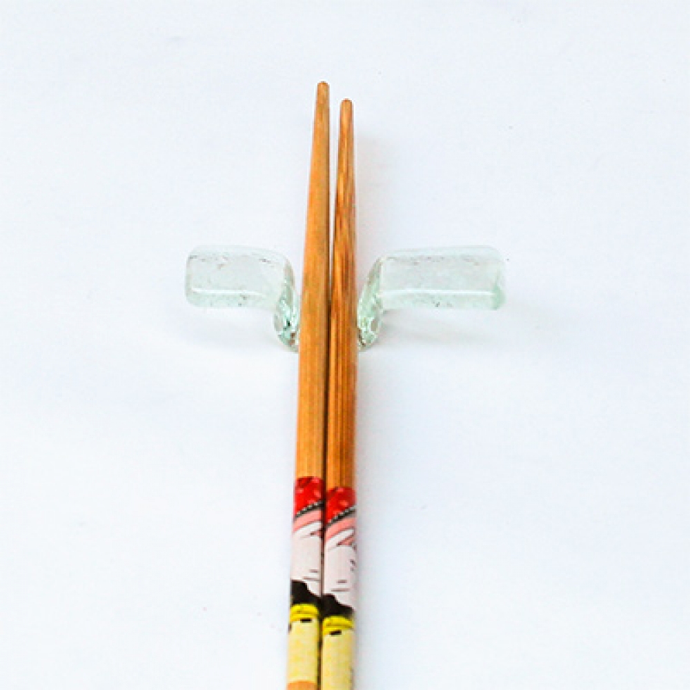 Apoya palitos transparentes sushi