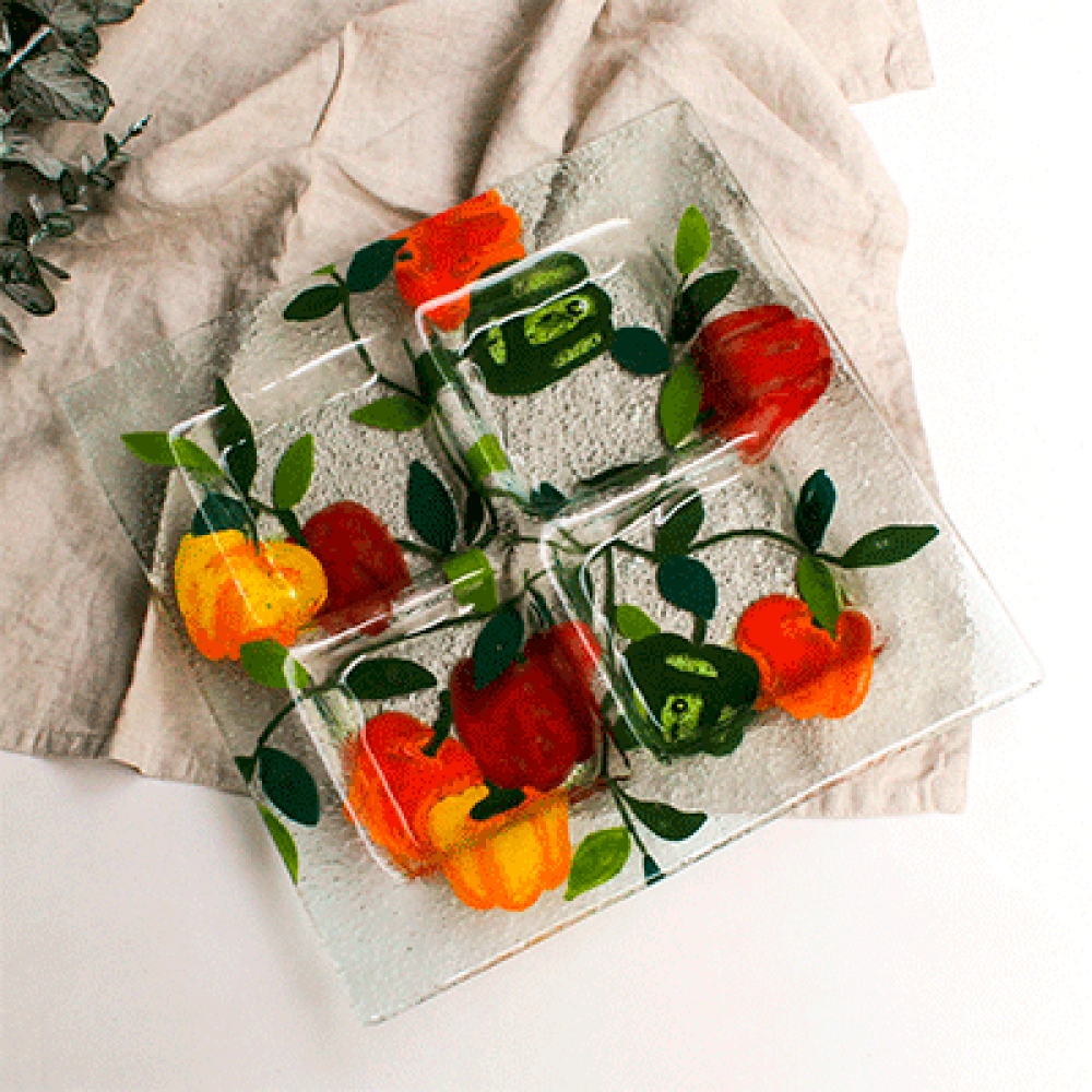 fuente cuatro espacios pimientos