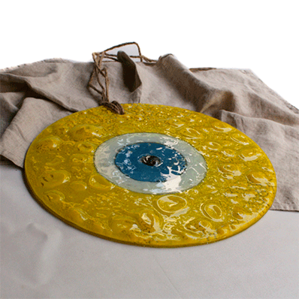 Ojo turco de pared amarillo