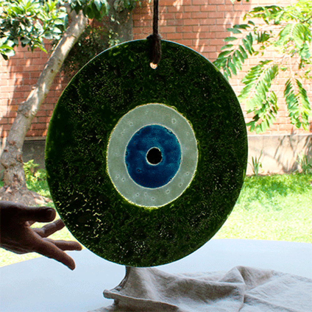 Ojo turco de pared verde
