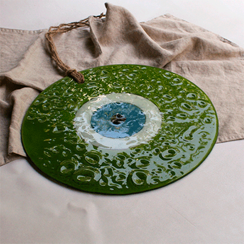 Ojo turco de pared verde