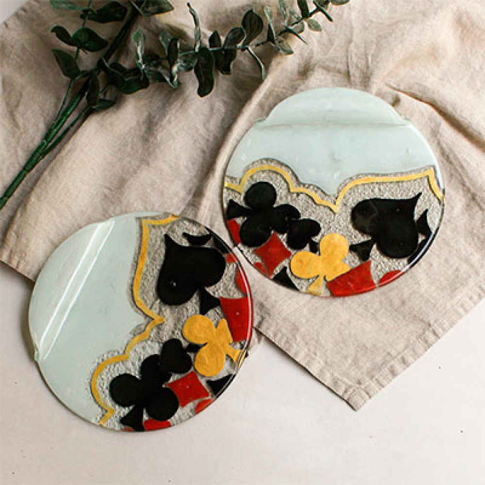 Set de 4 platos naipes