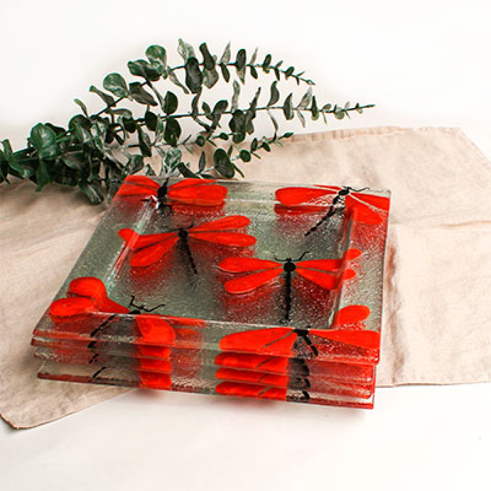 set de 4 platos cuadrados lib&egrave;lula roja