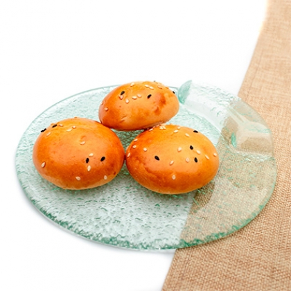 Plato para el pan transparente