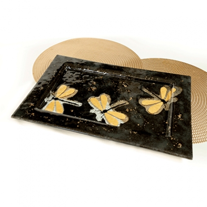 Fuente alpha grande libélula dorada