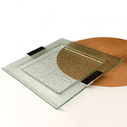Plato cuadrado transparente